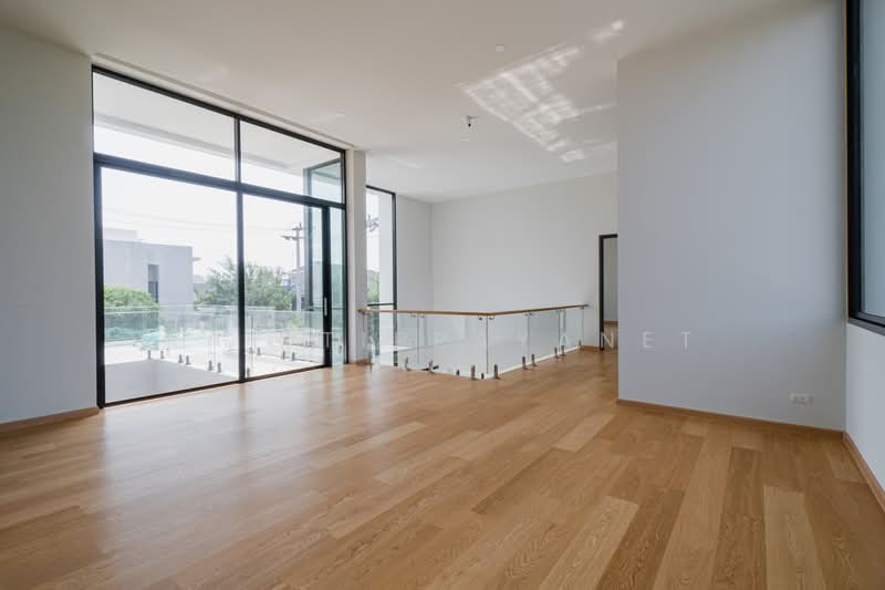 The Master Ekkamai-Ramintra, Bangkok, Soi Ramintra 39, Tha Rang, Bang Khen, Bangkok, 4 Bedrooms, 660 sqm, Single Detached House For Sale, by Kay Tippayanet, 500419478 - DDproperty.com