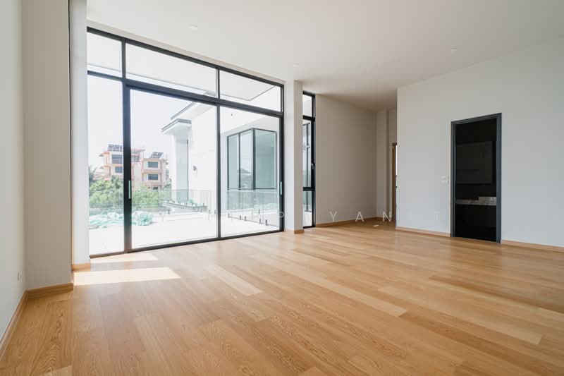 The Master Ekkamai-Ramintra, Bangkok, Soi Ramintra 39, Tha Rang, Bang Khen, Bangkok, 4 Bedrooms, 660 sqm, Single Detached House For Sale, by Kay Tippayanet, 500419478 - DDproperty.com
