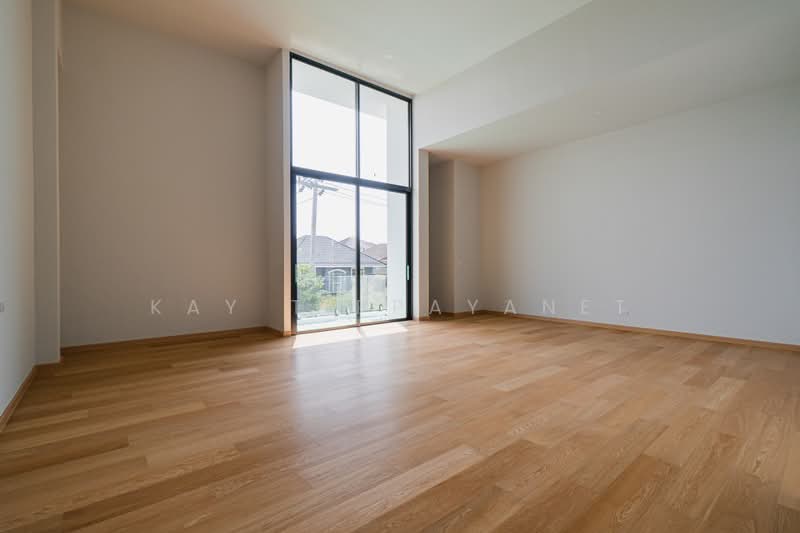 The Master Ekkamai-Ramintra, Bangkok, Soi Ramintra 39, Tha Rang, Bang Khen, Bangkok, 4 Bedrooms, 660 sqm, Single Detached House For Sale, by Kay Tippayanet, 500419478 - DDproperty.com