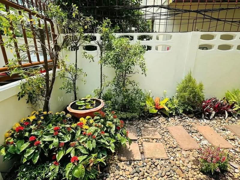 Detached House Sukhumvit 31, Bangkok, Khlong Tan Nua, Watthana, Bangkok, 5 Bedrooms, 400 sqm, Single Detached House For Rent, by HOME Real Estate Service, 500419540 - DDproperty.com