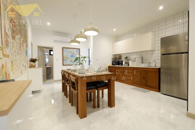 Luxury Pool Villa for Rent near Jedyord plaza, Chiang Mai Rental Price: 68,000 THB / month No.2P005, Chiang Mai, Chang Phuak, Muang Chiang Mai, Chiang Mai, 4 Bedrooms, 180 sqm, Single Detached House For Rent, by Baandeedee Chiangmai, 500419553 - DDproperty.com