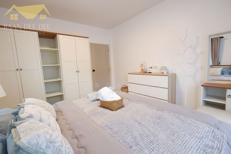 Luxury Pool Villa for Rent near Jedyord plaza, Chiang Mai Rental Price: 68,000 THB / month No.2P005, Chiang Mai, Chang Phuak, Muang Chiang Mai, Chiang Mai, 4 Bedrooms, 180 sqm, Single Detached House For Rent, by Baandeedee Chiangmai, 500419553 - DDproperty.com