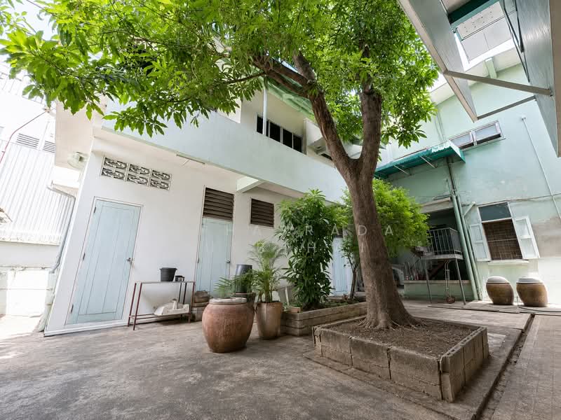 บ้านเดี่ยว ซอยอินทามระ (ถนนสุทธิสารวินิจฉัย), Bangkok, Samsen Nai, Phaya Thai, Bangkok, 7 Bedrooms, 700 sqm, Single Detached House For Sale, by Laphasrada Suebthai, 500419601 - DDproperty.com