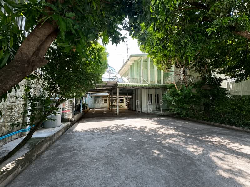 บ้านเดี่ยว ซอยอินทามระ (ถนนสุทธิสารวินิจฉัย), Bangkok, Samsen Nai, Phaya Thai, Bangkok, 7 Bedrooms, 700 sqm, Single Detached House For Sale, by Laphasrada Suebthai, 500419601 - DDproperty.com