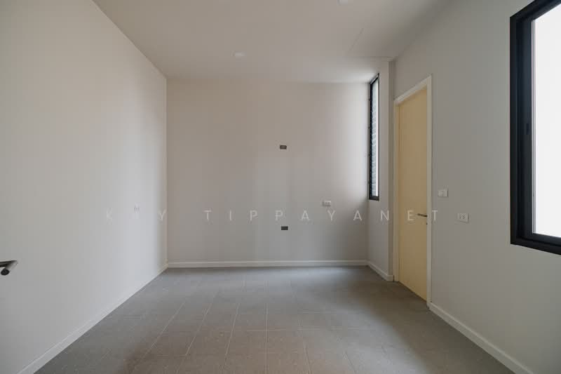 The Master Ekkamai-Ramintra, Bangkok, Soi Ramintra 39, Tha Rang, Bang Khen, Bangkok, 4 Bedrooms, 660 sqm, Single Detached House For Sale, by Kay Tippayanet, 500419602 - DDproperty.com