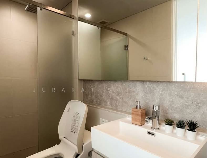 The Lumpini 24, Bangkok, Sukhumvit 24 Road, Khong Tan, Khlong Toei, Bangkok, 2 Bedrooms, 55 sqm, Condo For Rent, by Jurarat Srichat, 500419630 - DDproperty.com