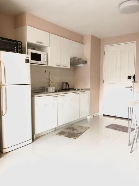 The Clover Thonglor Residence, Bangkok, Soi Sukhumvit 55, Khlong Tan Nua, Watthana, Bangkok, 1 Bedroom, 45 sqm, Condo For Sale, by Farida Phetnuam, 500419663 - DDproperty.com