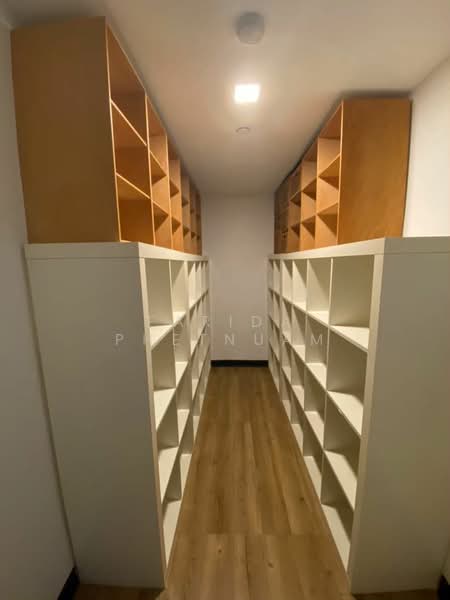 Jaspal’s Residential I, Bangkok, 34 Soi Sukhumvit 23, Khlongtoei Nua, Watthana, Bangkok, 4 Bedrooms, 365 sqm, Apartment For Rent, by Farida Phetnuam, 500419715 - DDproperty.com