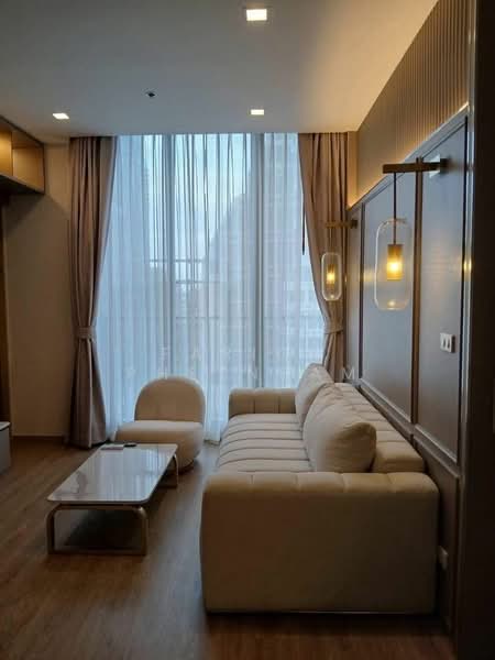 Noble State 39, Bangkok, 35 Soi Sukhumvit 39, Khlong Tan Nua, Watthana, Bangkok, 1 Bedroom, 42 sqm, Condo For Rent, by Farida Phetnuam, 500419731 - DDproperty.com