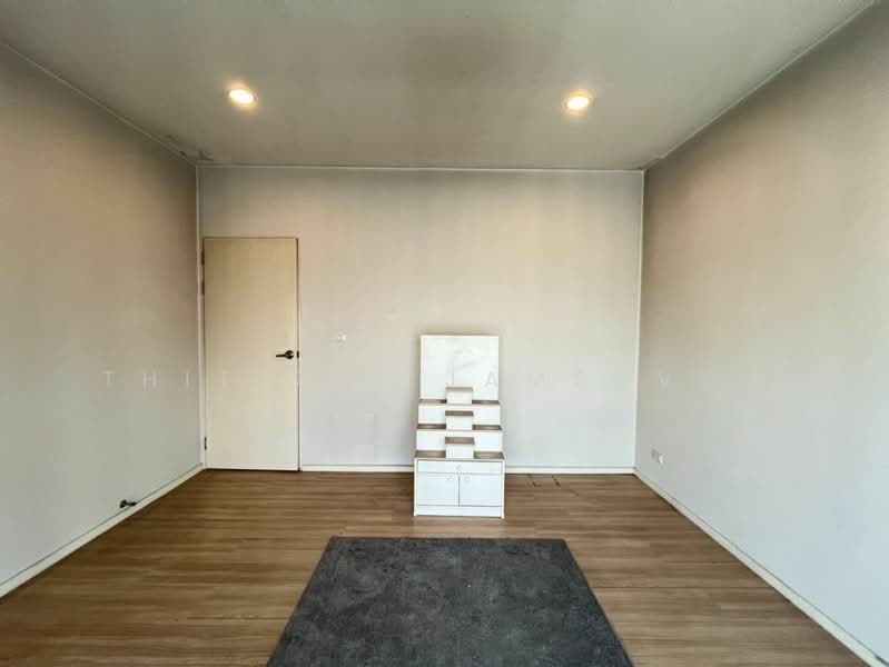 Baan Klang Muang Suanluang, Bangkok, On Nut Road, Dok Mai, Prawet, Bangkok, 3 Bedrooms, 220 sqm, Townhouse For Rent, by Thitirut Jamsuvun, 500419780 - DDproperty.com