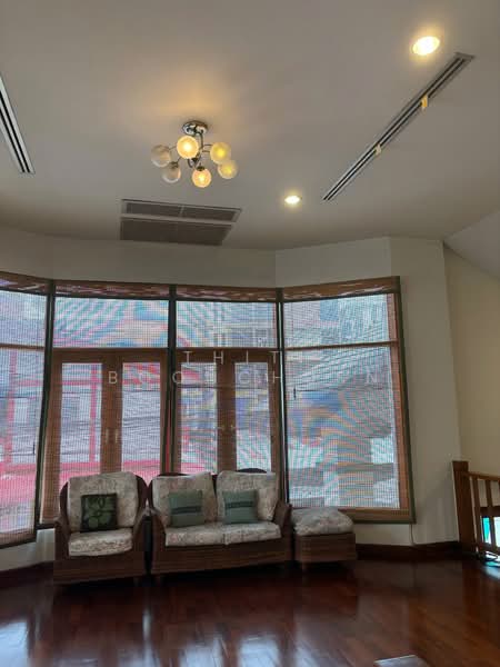Detached House in Chatuchak, Bangkok, Chan Kasem, Chatuchak, Bangkok, 2 Bedrooms, 200 sqm, Single Detached House For Rent, by Thiti Boonchurn, 500419784 - DDproperty.com