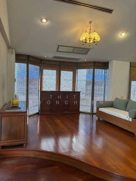 บ้านเดี่ยว ย่านจตุจักร, กรุงเทพ, จันทรเกษม, จตุจักร, กรุงเทพ, 200 ตร.ม., บ้านเดี่ยว ให้เช่า, โดย Thiti Boonchurn, 500419784 - DDproperty.com