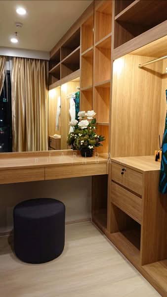Life Asoke, Bangkok, Asoke-Dindang Road, Bang Kapi, Huai Khwang, Bangkok, 1 Bedroom, 35 sqm, Condo For Rent, by Farida Phetnuam, 500419813 - DDproperty.com