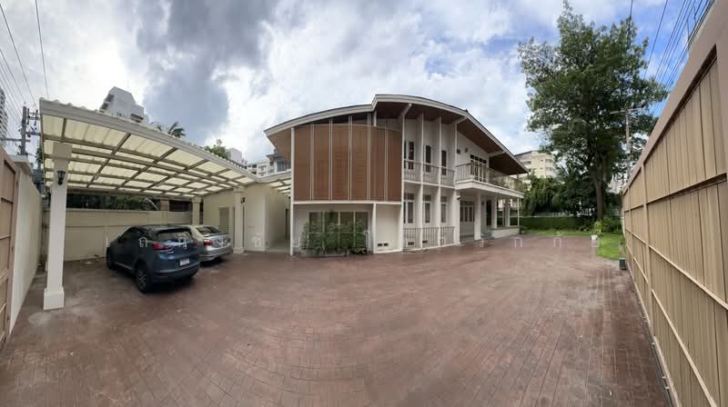 House to rent sukhumvit12, Bangkok, สุขุมวิท12, Khlong Toei, Bangkok, 5 Bedrooms, 250 sqm, Single Detached House For Rent, by เถกิงชัย โคววิกกัย, 500419816 - DDproperty.com