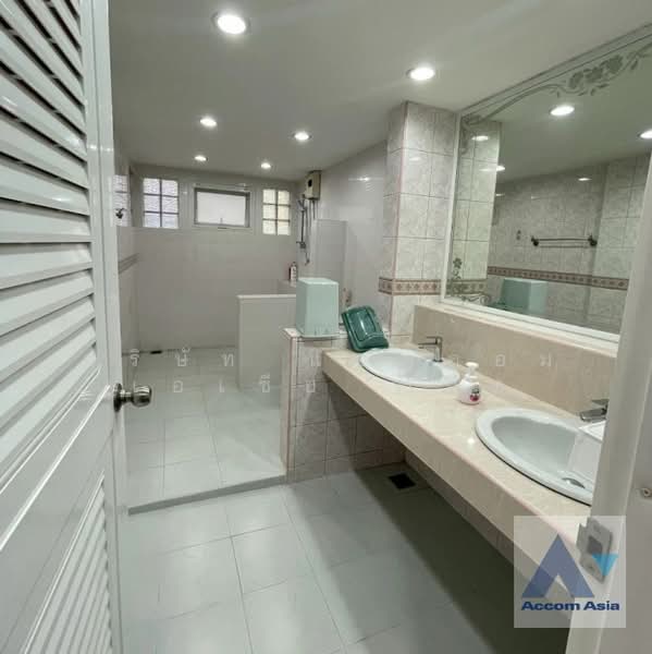 Home Office, Pet friendly Warm and Timeless Home with Rich Wood Interior in Sathorn, กรุงเทพ, ทุ่งวัดดอน, สาทร, กรุงเทพ, 350 ตร.ม., บ้านเดี่ยว ให้เช่า, โดย บริษัท แอคคอม เอเซีย จำกัด, 500419854 - DDproperty.com