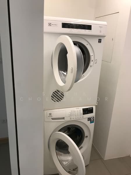 Azure Sukhumvit 39, Bangkok, 17 Soi Sukhumvit 39, Khlong Tan Nua, Watthana, Bangkok, 2 Bedrooms, 100 sqm, Condo For Rent, by Sarena Choengsamor, 500419891 - DDproperty.com