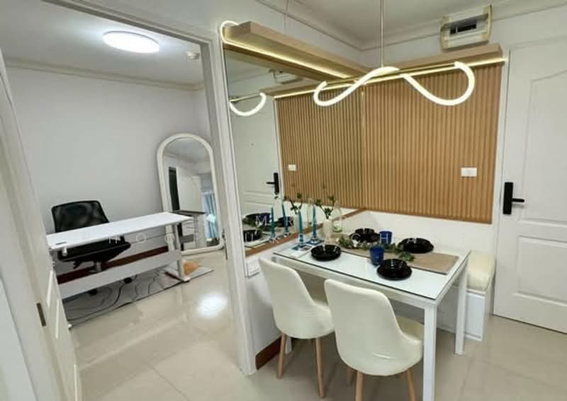 Chateau In Town Phaholyothin 11, Bangkok, Phaholyothin, Samsen Nai, Phaya Thai, Bangkok, 1 Bedroom, 45 sqm, Condo For Sale, by Somrad Phoopruksachart, 500419907 - DDproperty.com