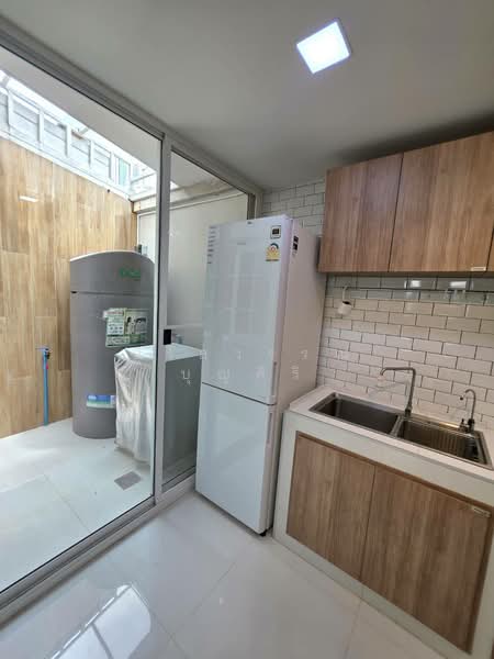 Golden Town Sukhumvit Lasalle, Samut Prakan, สุขุมวิท113, Samrong Nua, Muang Samut Prakarn, Samut Prakan, 3 Bedrooms, 106 sqm, Townhouse For Rent, by Ulaiwan Boonsiri, 500420042 - DDproperty.com
