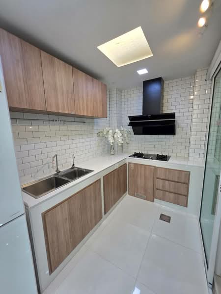 Golden Town Sukhumvit Lasalle, Samut Prakan, สุขุมวิท113, Samrong Nua, Muang Samut Prakarn, Samut Prakan, 3 Bedrooms, 106 sqm, Townhouse For Rent, by Ulaiwan Boonsiri, 500420042 - DDproperty.com