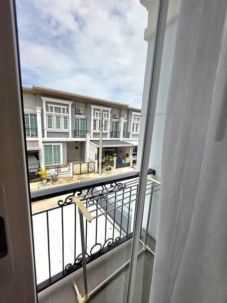 Golden Town Sukhumvit Lasalle, Samut Prakan, สุขุมวิท113, Samrong Nua, Muang Samut Prakarn, Samut Prakan, 3 Bedrooms, 106 sqm, Townhouse For Rent, by Ulaiwan Boonsiri, 500420042 - DDproperty.com