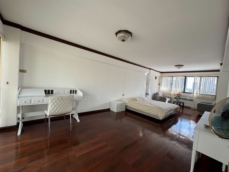 Yada Residential, Bangkok, 16 Phrom Sak Alley, Khlong Tan Nua, Watthana, Bangkok, 3 Bedrooms, 150 sqm, Condo For Rent, by Withada Jaiarree, 500420132 - DDproperty.com