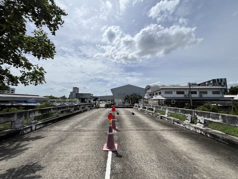 [ขาย] ที่ดินผืนใหญ่ 10.5 ไร่ (รวม 4 แปลง) ทำเลทองรามอินทรา-เสรีไทย (มีนบุรี), Bangkok, Min Buri, Bangkok, , 18,000 sqm, Land For Sale, by ERA Thailand, 500420146 - DDproperty.com