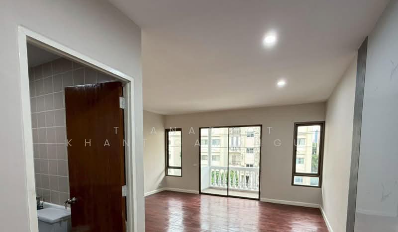 Baan Suan Lalana-Suan Luang, Bangkok, 50/363 Chaloem Phrakiat Ro 9 Soi 28 Yaek 14, Dok Mai, Prawet, Bangkok, 4 Bedrooms, 382 sqm, Condo For Sale, by Thanachot Khantigamongun, 500420186 - DDproperty.com