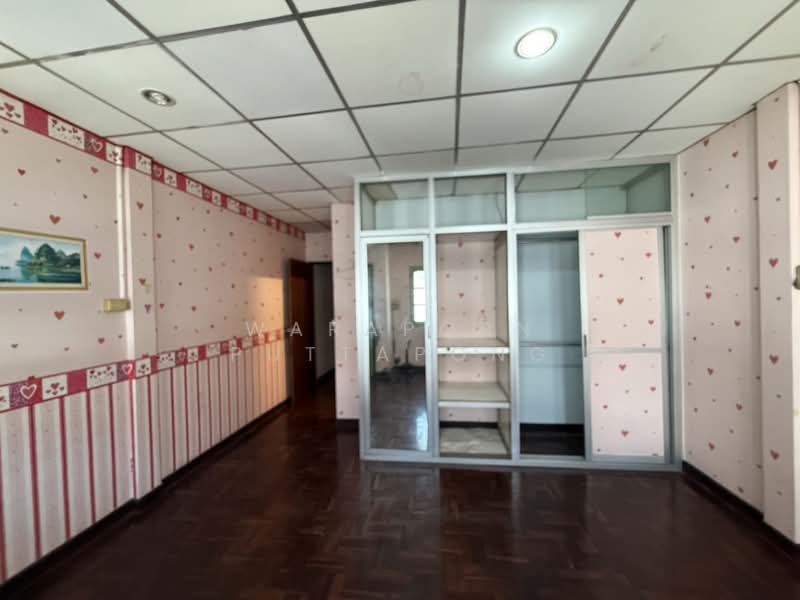 ประชาราษฎร์บำเพ็ญ26, กรุงเทพ, สามเสนนอก, ห้วยขวาง, กรุงเทพ, 100 ตร.ม., ทาวน์เฮ้าส์ ให้เช่า, โดย Waraporn Puttapong, 500420259 - DDproperty.com