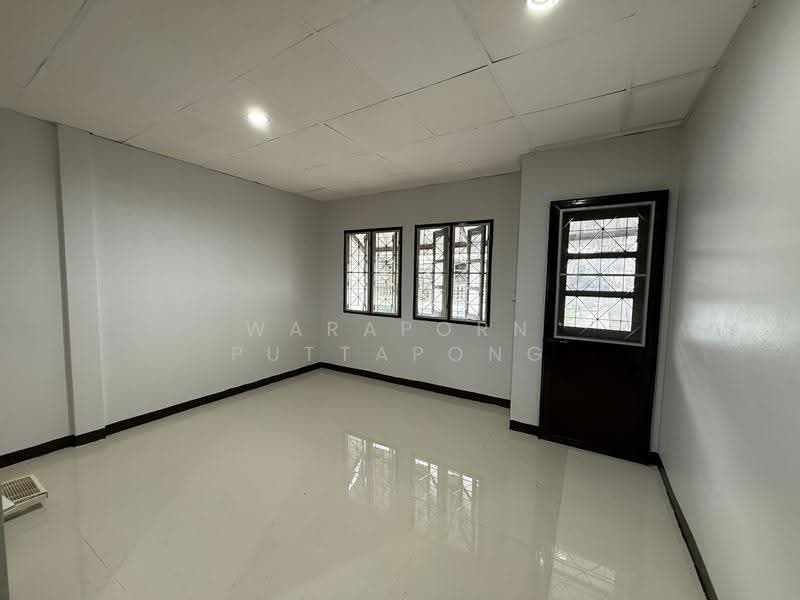 ประชาราษฎร์บำเพ็ญ26, กรุงเทพ, สามเสนนอก, ห้วยขวาง, กรุงเทพ, 100 ตร.ม., ทาวน์เฮ้าส์ ให้เช่า, โดย Waraporn Puttapong, 500420259 - DDproperty.com