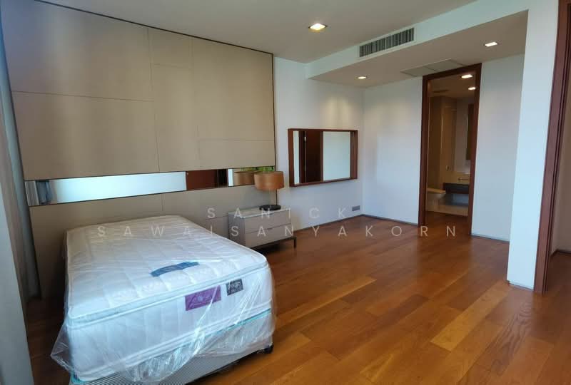 Ficus Lane, Bangkok, Soi Sukhumvit 44/1, Phra Kanong, Khlong Toei, Bangkok, 3 Bedrooms, 210 sqm, Condo For Sale, by Sanick Sawaisanyakorn, 500420269 - DDproperty.com