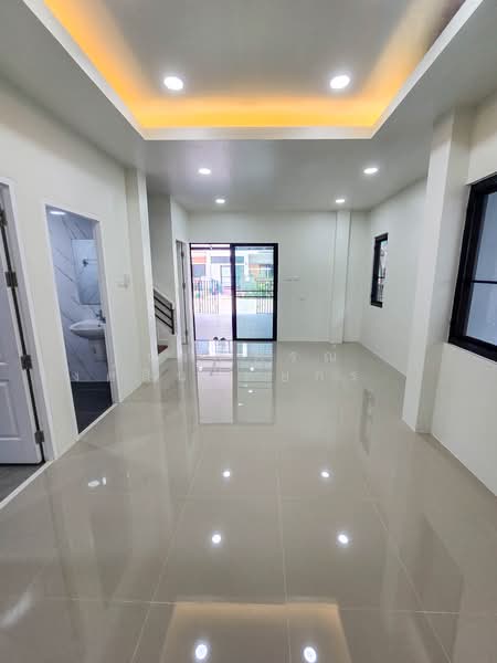 บ้านฟ้าปิยรมย์ พรีเมียร์ พาร์ค เฟส 10 : Baan Fah Piyarom Premier Park Phase 10, ปทุมธานี, บึงคำพร้อย, ลำลูกกา, ปทุมธานี, 100 ตร.ม., ทาวน์เฮ้าส์ ขาย, โดย นภัสศรณ์ วงศ์สินไทยกร (นันท์), 500420273 - DDproperty.com