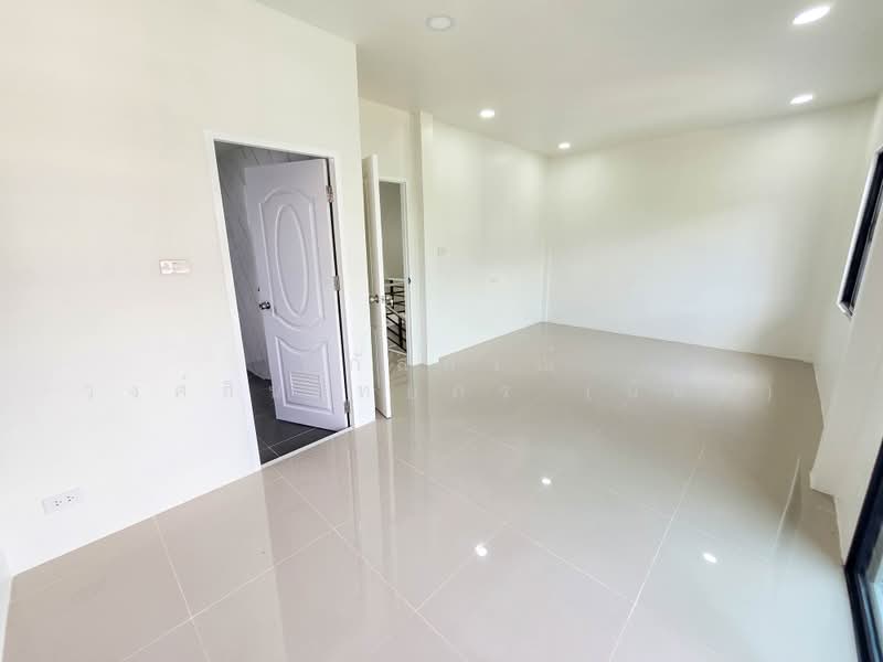 บ้านฟ้าปิยรมย์ พรีเมียร์ พาร์ค เฟส 10 : Baan Fah Piyarom Premier Park Phase 10, ปทุมธานี, บึงคำพร้อย, ลำลูกกา, ปทุมธานี, 100 ตร.ม., ทาวน์เฮ้าส์ ขาย, โดย นภัสศรณ์ วงศ์สินไทยกร (นันท์), 500420273 - DDproperty.com