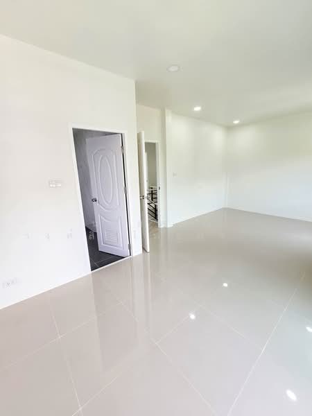 บ้านฟ้าปิยรมย์ พรีเมียร์ พาร์ค เฟส 10 : Baan Fah Piyarom Premier Park Phase 10, ปทุมธานี, บึงคำพร้อย, ลำลูกกา, ปทุมธานี, 100 ตร.ม., ทาวน์เฮ้าส์ ขาย, โดย นภัสศรณ์ วงศ์สินไทยกร (นันท์), 500420273 - DDproperty.com