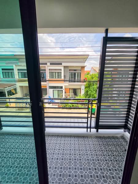 Baan Fah Piyarom Premier Park Phase 10, Pathum Thani, Bung Kham Proi, Lam Luk Ka, Pathum Thani, 3 Bedrooms, 100 sqm, Townhouse For Sale, by นภัสศรณ์ วงศ์สินไทยกร (นันท์), 500420273 - DDproperty.com
