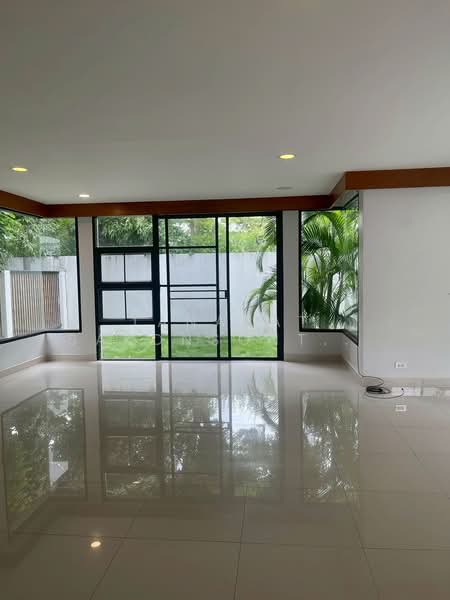 undefined, Bangkok, Khlong Tan Nua, Watthana, Bangkok, 4 Bedrooms, 382 sqm, Single Detached House For Rent, by Tanapat Sakonsontised, 500420321 - DDproperty.com