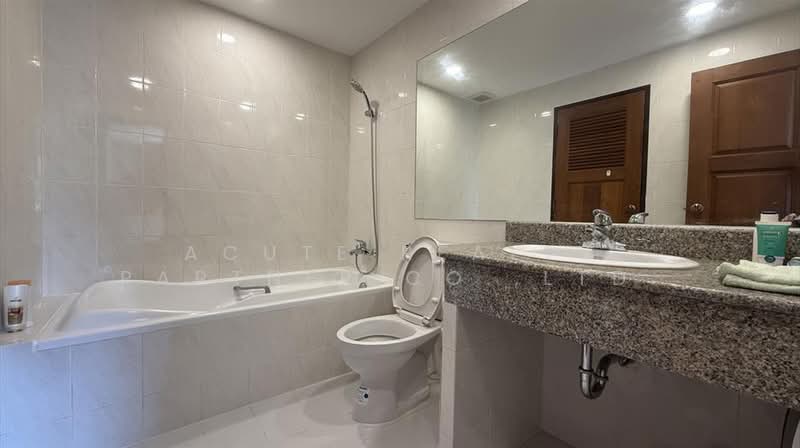 Sukhumvit Park, Bangkok, 27 Soi Sukhumvit 10, Khlong Toei, Bangkok, 2 Bedrooms, 67 sqm, Condo For Sale, by Acute Realty Partner Co.,Ltd., 500420420 - DDproperty.com
