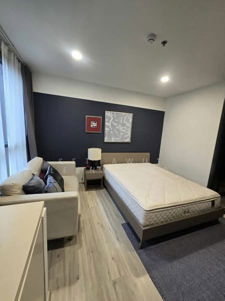 XT Huaikhwang, Bangkok, 244 Ratchadaphisek Road, Huai Khwang, Bangkok, 1 Bedroom, 30 sqm, Condo For Rent, by Settawut Leenavong, 500420435 - DDproperty.com