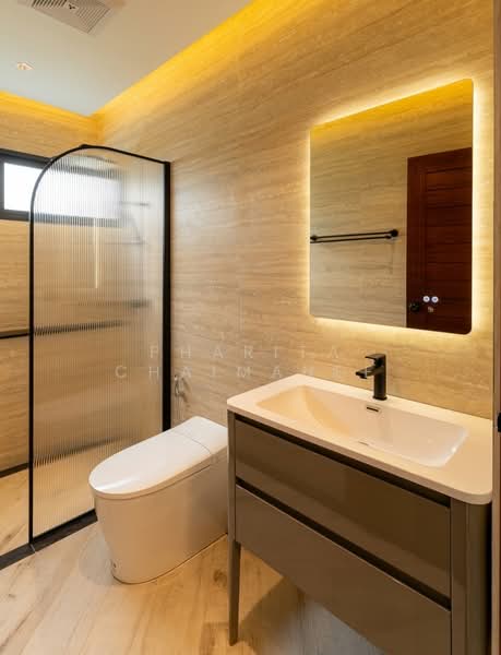 Modern Pool villa House, Chiang Mai, San Sai Noi, San Sai, Chiang Mai, 5 Bedrooms, 420 sqm, Villa For Sale, by Pharita Chaimanee, 500420454 - DDproperty.com