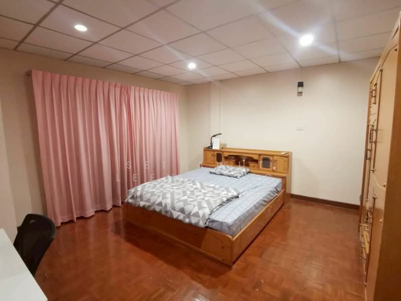 ทาวน์เฮ้าส์ 5-ห้องนอน, กรุงเทพ, บางแค, กรุงเทพ, 180 ตร.ม., ทาวน์เฮ้าส์ ให้เช่า, โดย Settawut Leenavong, 500420461 - DDproperty.com