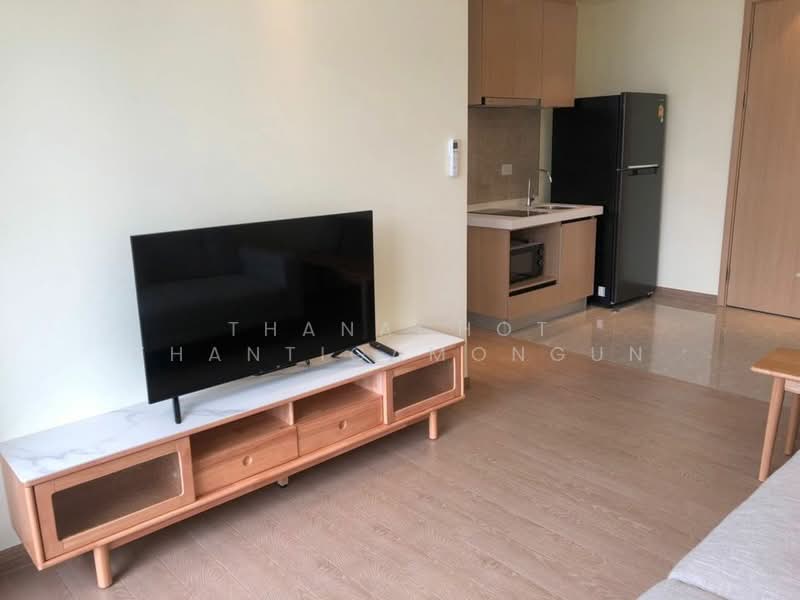 Regal Sathon-Naradhiwas : รีเกิล สาทร-นราธิวาส, กรุงเทพ, ถนนนราธิวาสราชนครินทร์, ทุ่งมหาเมฆ, สาทร, กรุงเทพ, 35 ตร.ม., คอนโด ให้เช่า, โดย Thanachot Khantigamongun, 500420462 - DDproperty.com