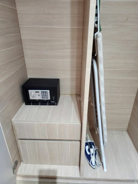 Klass Silom, Bangkok, 52 Silom Road, Silom, Bang Rak, Bangkok, 1 Bedroom, 33 sqm, Condo For Rent, by Settawut Leenavong, 500420471 - DDproperty.com