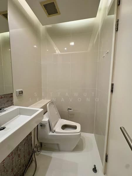 Equinox Phahol Vibha, Bangkok, 345 Paholyothin Road, Jom Phon, Chatuchak, Bangkok, 1 Bedroom, 39 sqm, Condo For Sale, by Settawut Leenavong, 500420485 - DDproperty.com