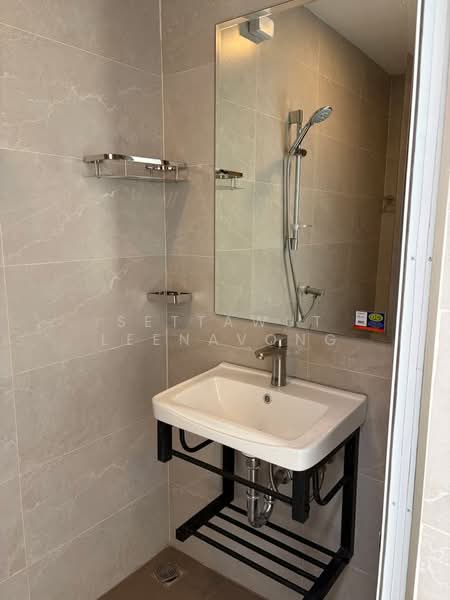 3-BR Townhouse, Bangkok, Pom Prap, Pom Prap Sattru Phai, Bangkok, 3 Bedrooms, 590 sqm, Townhouse For Sale, by Settawut Leenavong, 500420555 - DDproperty.com