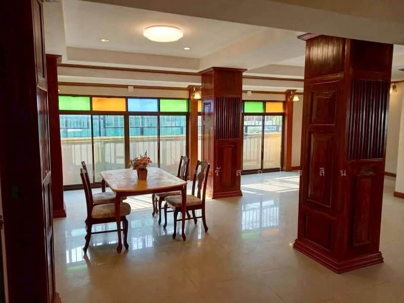 Beautiful House in Rong Ruea Kham, Chiang Mai. Prime Location near Chiang Mai Airport, Chiang Mai, เชียงใหม่-หางดง, Pa Daet, Muang Chiang Mai, Chiang Mai, 3 Bedrooms, 280 sqm, Single Detached House For Sale, by หทัยรัตน์ จรัสอุไรสิน, 500420569 - DDproperty.com