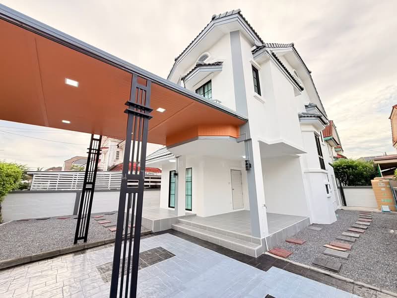 Baan Parkway Home, Bangkok, Soi Ratphatthana 22, Saphan Sung, Bangkok, 4 Bedrooms, 200 sqm, Single Detached House For Sale, by นภัสศรณ์ วงศ์สินไทยกร (นันท์), 500420607 - DDproperty.com