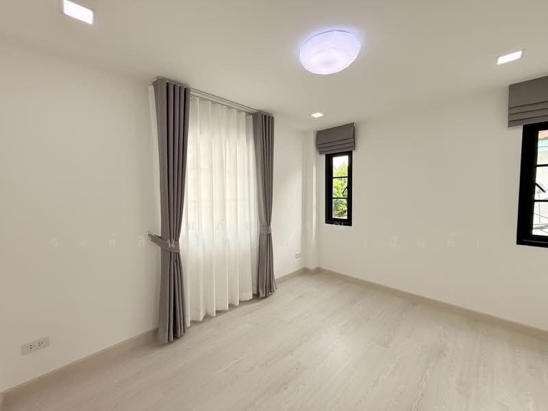 Baan Parkway Home, Bangkok, Soi Ratphatthana 22, Saphan Sung, Bangkok, 4 Bedrooms, 200 sqm, Single Detached House For Sale, by นภัสศรณ์ วงศ์สินไทยกร (นันท์), 500420607 - DDproperty.com