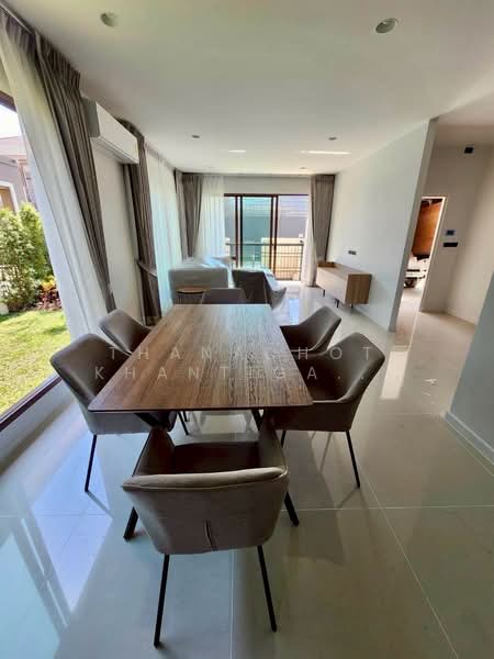 Burasiri Krungthep Kreetha, Bangkok, 95 Soi Pracha Ruam Chai, Hua Mak, Bang Kapi, Bangkok, 4 Bedrooms, 195 sqm, Single Detached House For Rent, by Thanachot Khantigamongun, 500420674 - DDproperty.com