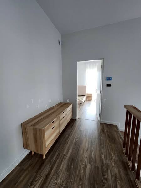 Burasiri Krungthep Kreetha, Bangkok, 95 Soi Pracha Ruam Chai, Hua Mak, Bang Kapi, Bangkok, 4 Bedrooms, 195 sqm, Single Detached House For Rent, by Thanachot Khantigamongun, 500420674 - DDproperty.com