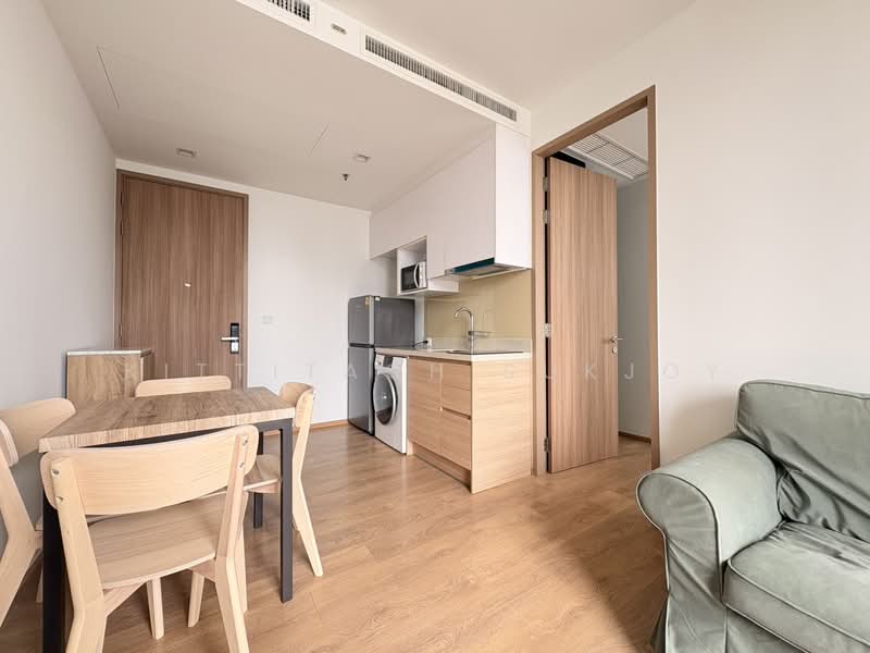 Noble Around Sukhumvit 33, Bangkok, 17 Soi Sukhumvit 33, Khlong Tan Nua, Watthana, Bangkok, 1 Bedroom, 35 sqm, Condo For Rent, by Kittitach Sukjoy, 500420699 - DDproperty.com