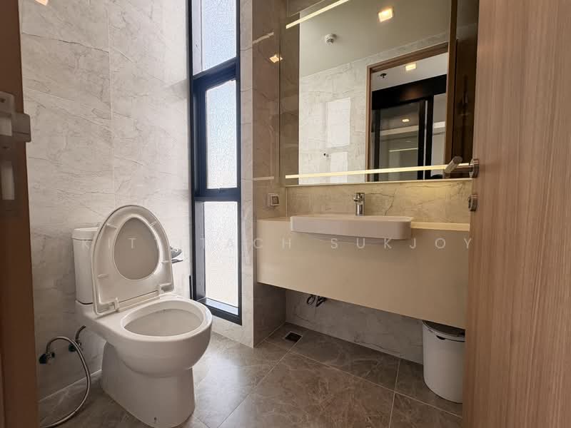 Noble Around Sukhumvit 33, Bangkok, 17 Soi Sukhumvit 33, Khlong Tan Nua, Watthana, Bangkok, 1 Bedroom, 35 sqm, Condo For Rent, by Kittitach Sukjoy, 500420699 - DDproperty.com